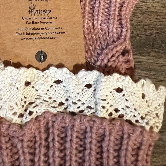 Born Boot Topper Mauve with Lace Trim - Picture 4 of 4